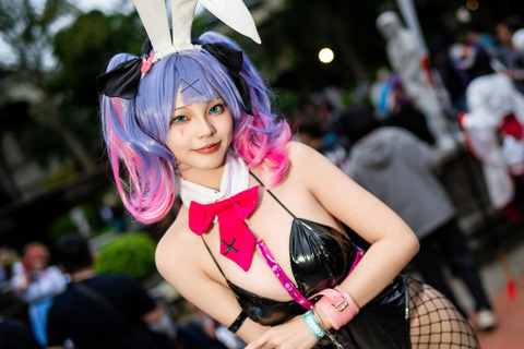 【コスプレ】網タイツが妖艶なバニーガール!台湾美女のキュートなボンテージ姿にドキドキが止まらない【写真9枚】 画像