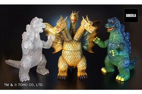 “第3次怪獣ブーム”の「ゴジラソフビ」が令和に復刻!キングギドラは3本それぞれの首と頭が可動し、表情豊かにポージング可能 画像