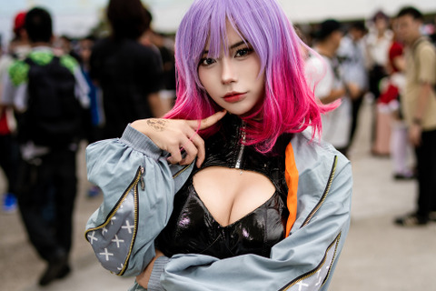 【コスプレ】ボンテージ＆ストッキングが美ボディを際立たせる！ピチテカなエナメルスーツが似合うマレーシア美女レイヤー【写真9枚】 画像