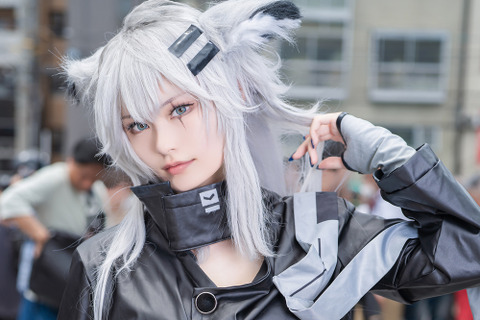 【コスプレ】『アークナイツ』ラップランドがもはや実写版!完璧なポージングを極める実力派レイヤーがハイクオリティすぎる【写真9枚】 画像