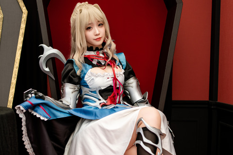 【コスプレ】人気コスプレイヤー・伊織もえ降臨！『シルバー・アンド・ブラッド』のイベントで見せた血を捧げたくなる可愛さ【写真13枚】 画像