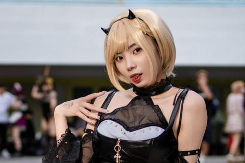 【コスプレ】台湾美女のへそ出しサキュバス姿に魅了される人続出！？くびれとスラリとした美脚にご用心ください【写真9枚】 画像