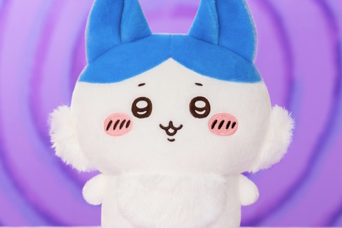 「簡単ッッッ!簡単ッッ!」ちいかわより「ハチワレ パラレルワールド!?BIGぬいぐるみ」がプライズ化―毛深くなった姿と“完全に変貌した姿”の2種 画像
