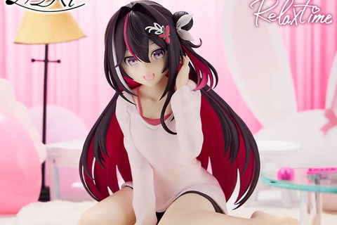 ホロライブ・AZKiが、可愛いく微笑むオフスタイルでフィギュア化！描き下ろしイラストの大型クッションと共にプライズ展開 画像