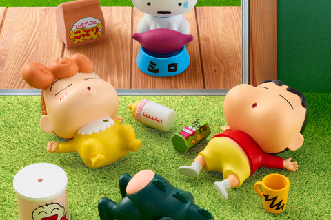 「クレヨンしんちゃん」新作一番くじのテーマは「お食事」!もぐもぐ顔なカスカベ防衛隊、ボーちゃんのしずく型カレー皿などユニークなラインナップ 画像