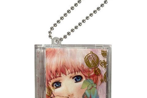 アニメ「マクロスF」星間飛行、ライオンなど音楽CDがガシャポン化―二次元コード付きで実際に聴け、ジャケット内面まで再現したこだわり仕様 画像