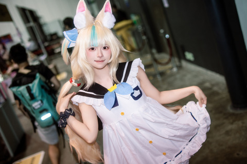 【コスプレ】英語圏で話題のVTuber「サバ」ちゃんがキュート！スレンダーな美脚とあどけない笑顔に癒される人続出【写真8枚】 画像