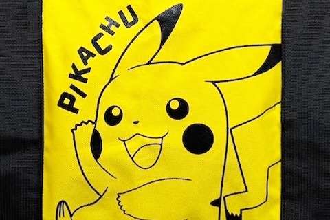 『ポケモン』折りたたみドラムバッグが、ドン・キホーテなど量販店にて発売！ピカチュウやゲンガーなど全6種、収納用ポーチ付きで便利 画像