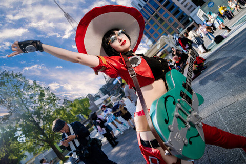 話題の46歳美人コスプレイヤーが名古屋でも輝く!ライバーのお風呂上りが描かれるにじさんじグッズも注目集める【週間ニュースランキング】 画像