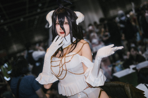 【コスプレ】「オーバーロード」アルベドが妖艶で美しい！しなやかな曲線が見るものすべてを誘惑してくる【写真7枚】 画像