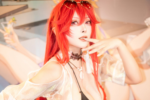 【コスプレ】豊満な美ボディをおしみなく披露する美女レイヤー!『クリスタル・オブ・アトラン』の夏衣装で曲線美の極地をみせる【写真9枚】 画像