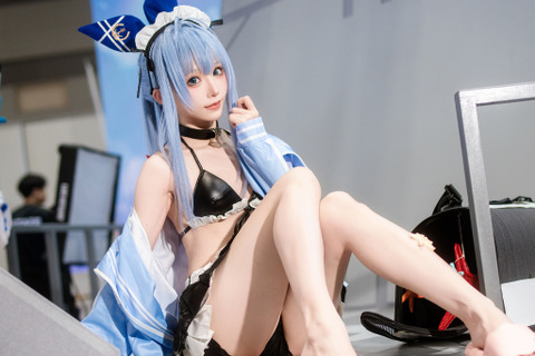【コスプレ】『NIKKE』アンカーの夏衣装が爽やか！透明感マシマシのスレンダーな美女レイヤーが可愛い【写真11枚】 画像