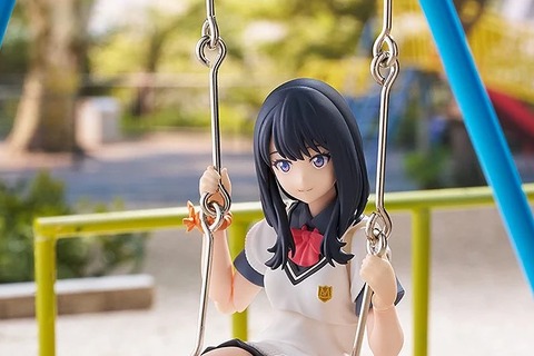 ブランコに座るミニスカ×太ももにドキドキ!「グリッドマン ユニバース」より「宝多六花」が新規アクションフィギュアに 画像