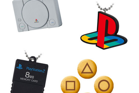 懐かしさ満載!「PlayStation」ミニチュアチャーム付きビスケットに本体や“スケルトン”のコントローラ、ポケステなどシークレット含む全11種 画像