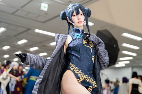 【コスプレ】チャイナ服からスレンダーな美脚が露わに!『ブルアカ』キサキの颯爽とした立ち姿が絵になる美女レイヤー【写真9枚】 画像