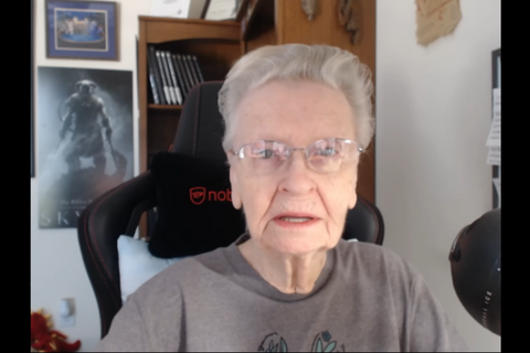 「私は疲れている、もう楽しくない」―今年89歳の“スカイリムグランマ”再度の引退を報告 画像