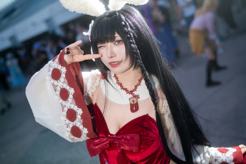 【コスプレ】上はウサ耳巫女、下はハイレグ美脚のギャップがすごい！香港美女の『アズレン』大山が清楚なのにセクシーすぎた【写真7枚】 画像