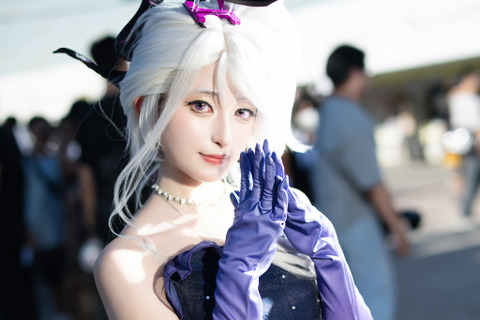 【コスプレ】香港美女の吸い込まれそうな白い肌が素晴らしい！『ブルアカ』空崎ヒナの横顔が透明感あふれて見惚れる【写真7枚】 画像