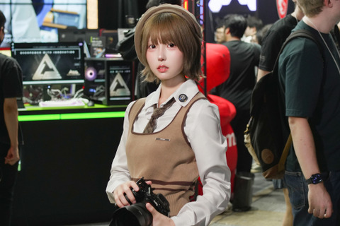 【TGS2025】美女コスプレイヤーと巡る!写真や動画編集、ゲーム配信におすすめの「MSI」最新ゲーミングノートPC4選【写真29枚】 画像