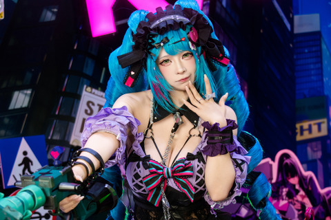 【コスプレ】日中美女レイヤーと距離が近すぎてドキドキが止まらない!バイク×美女で話題の『チェイシング・カレイドライダー』レポ【写真41枚】 画像