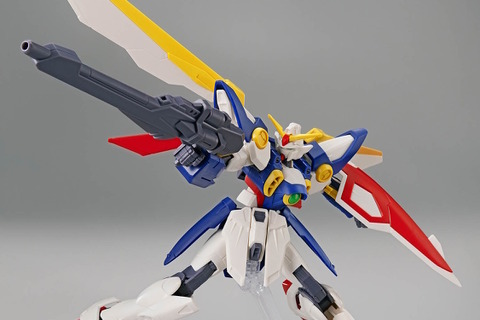 新作ガンプラ「EG ウイングガンダム」が発売!パーツ数を抑えつつも抜群の可動 画像