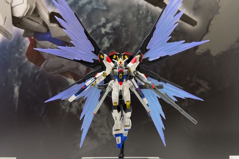 劇場版ガンダムSEEDより「ストフリ弐式」がHGガンプラ化!ドラグーンシステムには「光の翼エフェクト」もセットに 画像