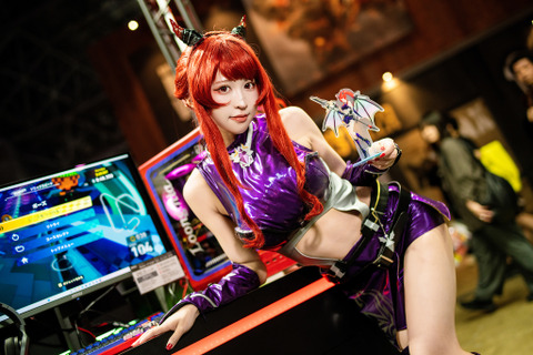 【コスプレ】小悪魔なポージングでトリコにしちゃうぞ！ゲーミングPCの「MSI」を象徴する魔龍姫が待望の降臨【写真8枚】 画像