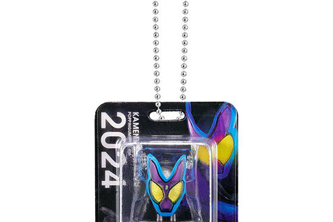 「仮面ライダー」歴代マスクがブリスターチャームとしてガシャポン展開！ディケイドなど全6種、裏面には読み応え抜群のライダー情報を記載 画像