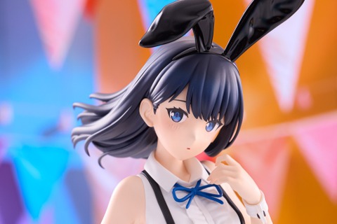 凄いふとももにパツパツのショートパンツ！「グリッドマン ユニバース」より「宝多六花」がイースターバニーver.でプライズフィギュア化 画像