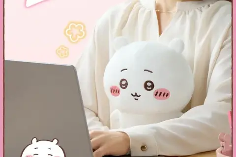 あったか～い「ちいかわ」たちと一緒にぽかぽか！これからの季節にピッタリなヒーター内蔵ぬいぐるみ全3種が予約受付中 画像