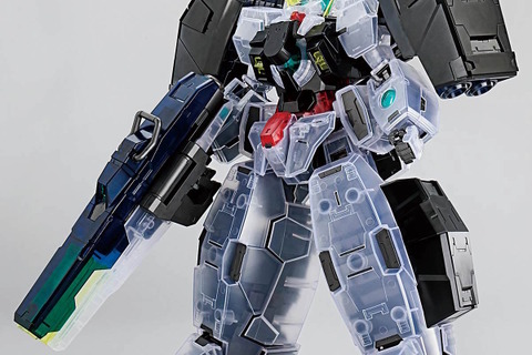 ガンプラ「MG ガンダムヴァーチェ」がクリアカラーで登場！外装はもちろん、内部の「ナドレ」もクリア仕様 画像
