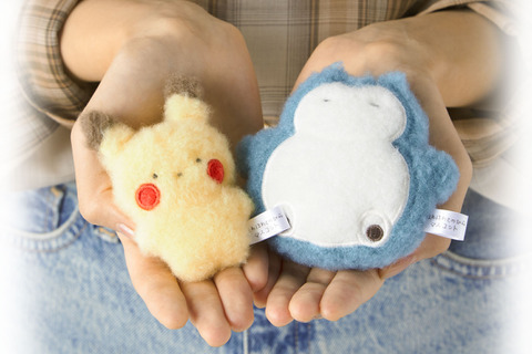 『ポケモン』てのひらにすっぽりおさまる「ほわほわてのひらマスコット」が可愛い！ピカチュウ、ヤドンなど全10種 画像