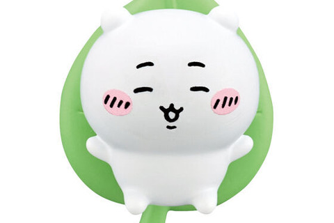 「ちいかわ」たちが葉っぱに乗ってぷかぷか…マスコット付き入浴剤「びっくらたまご」全8種をガシャポンで展開 画像