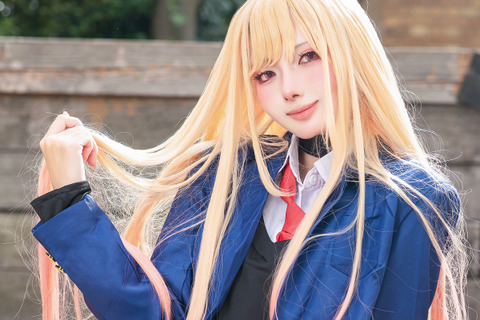 【コスプレ】制服ギャルのミニスカ＆笑顔にドキドキ！「着せ恋」海夢が恋に落ちそうなくらい可愛すぎた【写真11枚】 画像