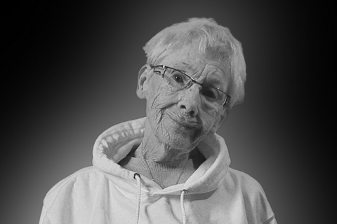 海外「ゲーマーグランマ」78歳でこの世去る…ユーモア溢れる映像で240万人以上のTikTokユーザーの心つかむ 画像