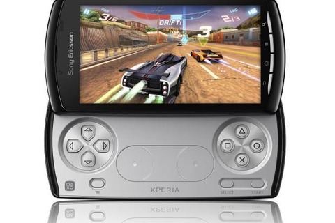 「Xperia Play」のプレイ動画が続々到着 画像