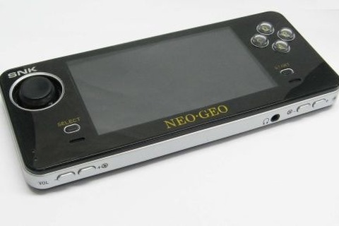 100メガショック！？NEOGEOが携帯ゲーム機になって登場 ― その名も「ネオジオ携帯機（仮）」 画像