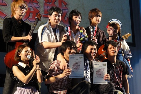 【CAPCOM SUMMER JAM】磨かれたのは技術か、笑顔か。大団円の「モンハン部カップ2012」決勝戦をレポ 画像