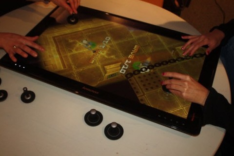 レノボのテーブルPCにユービーアイのゲームがプリインストール 画像