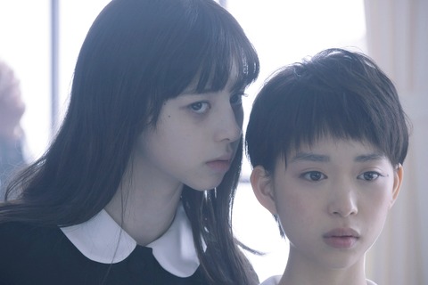 「劇場版 零~ゼロ~」9月26日に公開決定、アヤの視線に目が奪われる劇中ビジュアルも解禁 画像