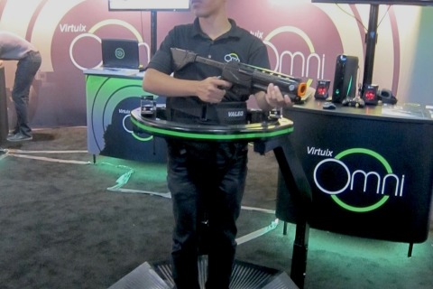 【E3 2014】究極のVRゲーム体験を提供する「オムニ」を試してみた 画像