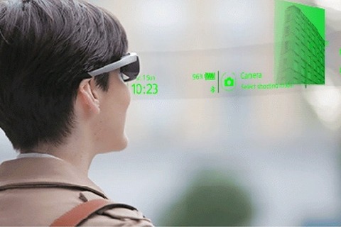 ソニー、透過式メガネ型端末「スマートアイグラス」をアプリ開発者向けに3月より発売 画像