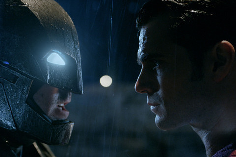 映画「バットマン vs スーパーマン」日本限定予告解禁、“絶対的正義”のスーパーマンが悪に 画像