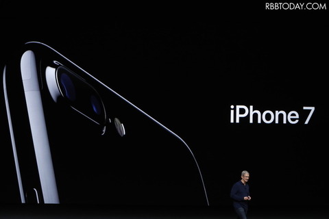 Apple、iPhone 7/7 Plusを発表！発売日は16日、防水・FeliCaを搭載しイヤホンジャックは消失 画像