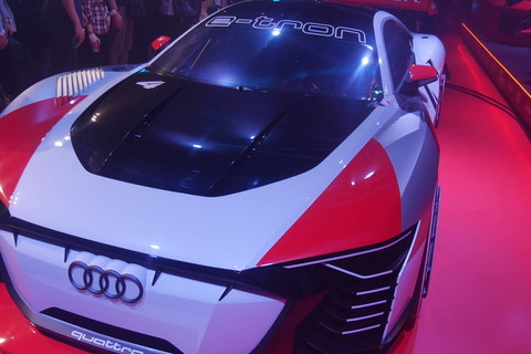ゲームから飛び出したドリームカーが聖地・アキバにやってきた！ “Audi e-tron Vision Gran Turismo NIGHT IN TOKYO”レポート 画像