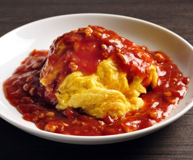 『スーパーストリートファイターIV』紅虎餃子房と万豚記にて「K.O.コラボ飯」期間限定で登場