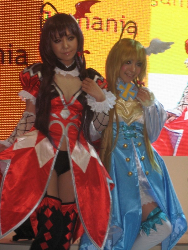 【TGS 2010】かわいいコスチュームが目白押し ― コンパニオン特集その2