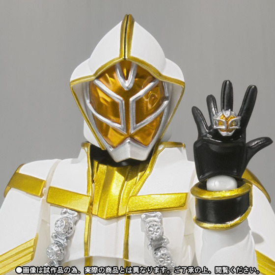 仮面ライダーウィザードに登場する「白い魔法使い」がS.H.