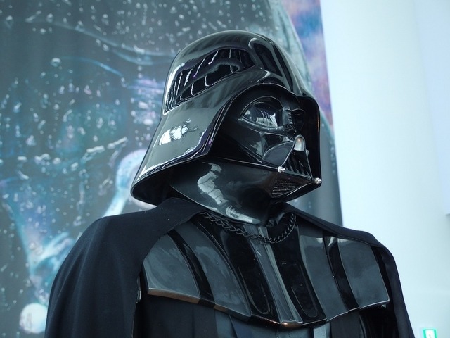 スターウォーズ　ダースベイダー　天野喜孝「Vader」 スターウォーズ ダースベイダー 天野喜孝「Vader」 - メルカリ