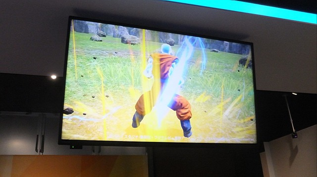 【プレイレポ】想像してた“気を溜める”ってまさにコレ！『ドラゴンボールVR 秘伝かめはめ波』が地面を抉る迫力ぶり